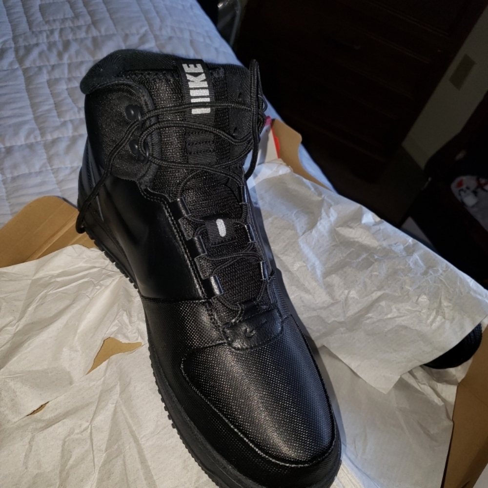 Nike wnter path